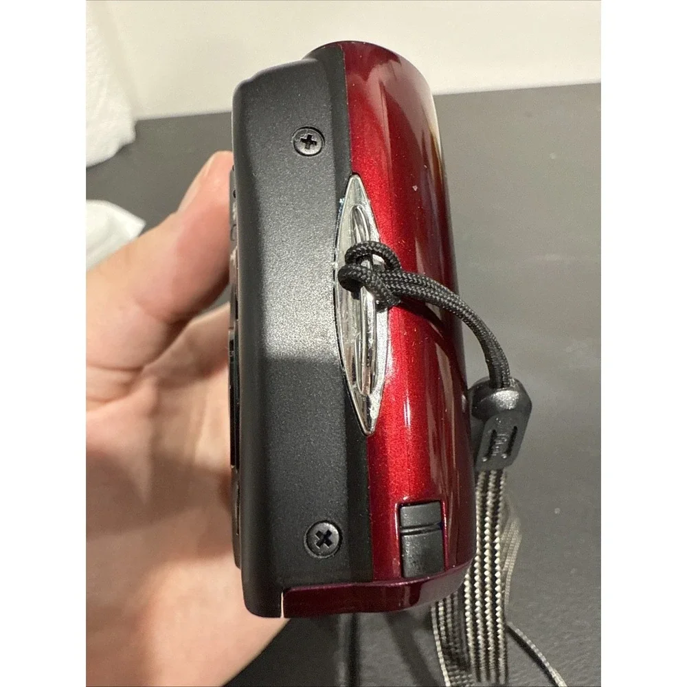 NIKON COOLPIX L22 Digital Camera Red Spares Repairs/parts Only